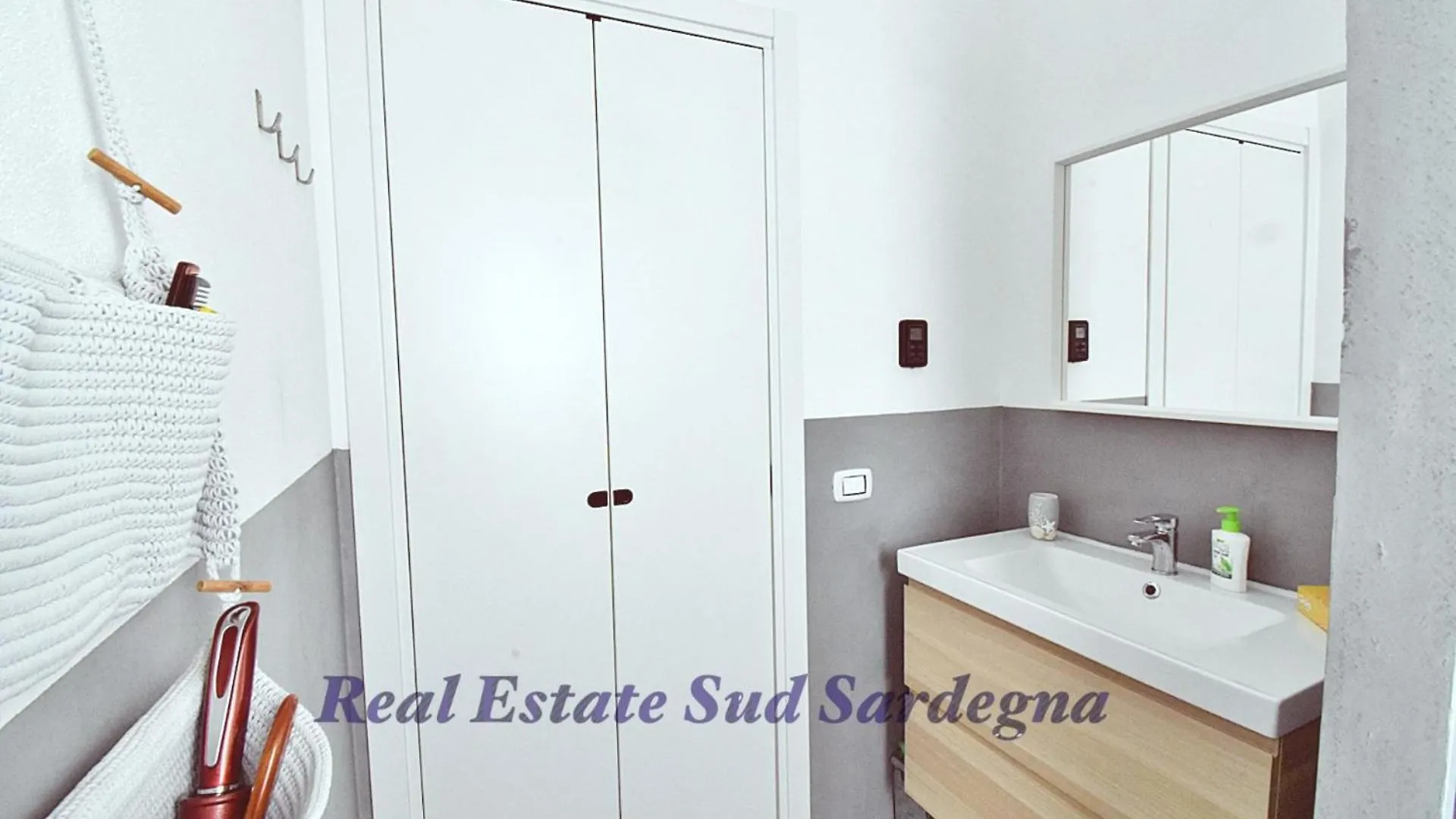 Villa Virginia Sarroch 0*,  İtalya